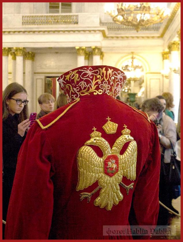 Императорский бал в русском стиле. Костюмированный бал Романовых 1903 года. Бал в зимнем Дворце 1903. Костюмированный бал 1903 года в зимнем Дворце. Костюмированный бал в зимнем Дворце 1903 фото.