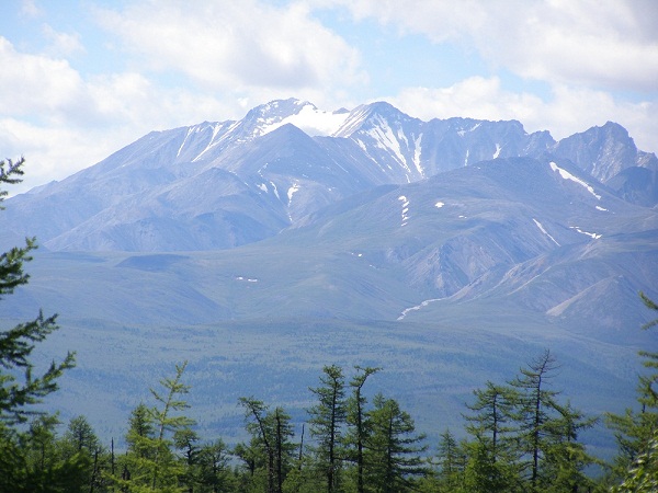 Гора Мунку хайран