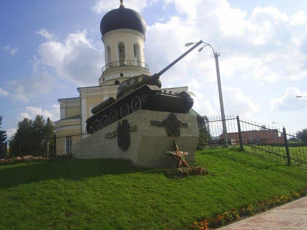 Сайт наро фоминского. Наро Фоминск город 1941. Доспремичательности города нарофоминкст. Павлов Слава Наро- Фоминск. Новый военный музей и Церковь Наро Фоминск.